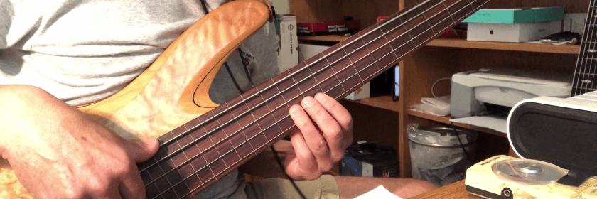 Ane Bruns flotte ballade "Rubber & Soul" er strålende fremført slik den er, men jeg kunne likevel ikke motstå fristelsen til å sjekke hvordan den låter med litt fretless bass. Her kommer jeg inn og dobler den nynnede delen av melodien og legger meg så ganske tett på gitarakkompagnementet hennes. Bassen jeg bruker her er en 5-strengs Yamaha TRB 1005. Gripebrettet har epoxy-belegg, forøvrig er bassen umodifisert. Strengene er GHS Super Steels, medium light, 044-121.